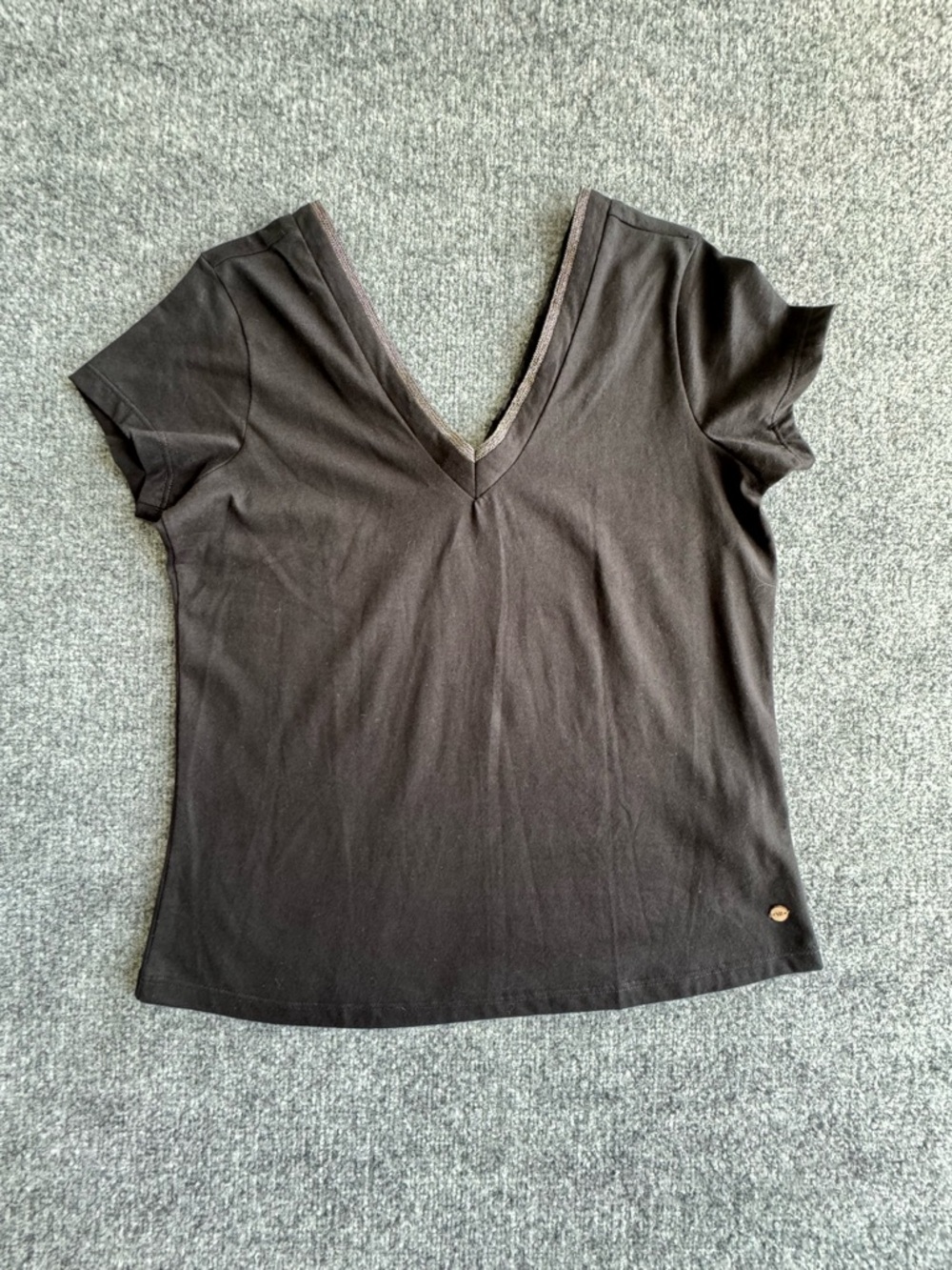 Velez V-Neck Back Short Sleeve Dressy T-Shirt Black 100% Cotton  MEDIUM